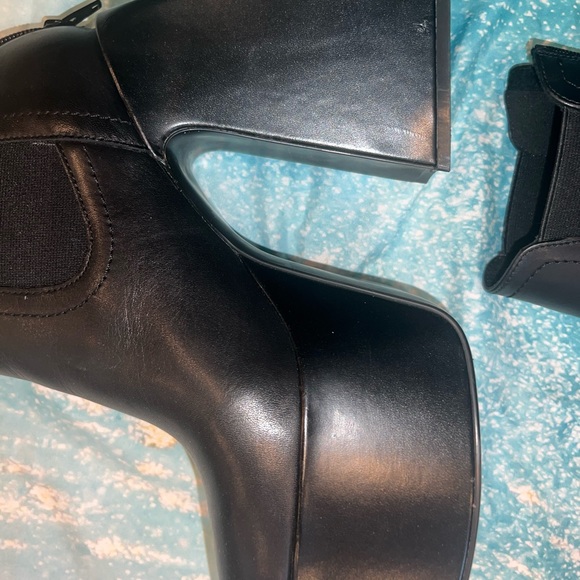 Worn 1x Steve Madden black platform boots. Women’s size 8 - Picture 11 of 13